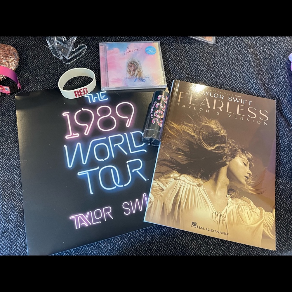 Taylor Swift Bundle